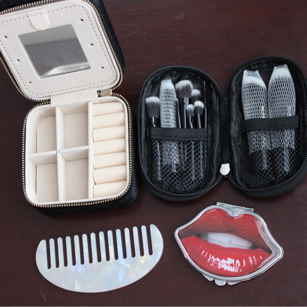 Beauty Bundle Jewelry Box Lip Mirror Travel Makeup Brushes Comb Red Black Velour